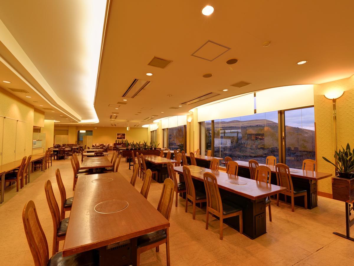 \u00BFCu\u00E1les son los mejores hoteles cerca de Akiyoshido? Mine Exterior foto